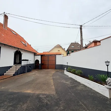 Villa Prestige Privé&spa ω Wine Route Dahlenheim